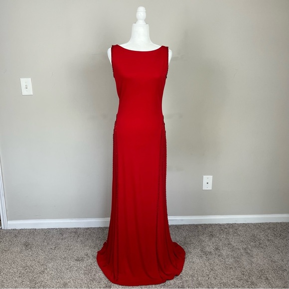MAGGY LONDON BLACK LABEL BOAT NECK BEADED GOWN WITH TRAIN IN RED SIZE 8 - Picture 4 of 16